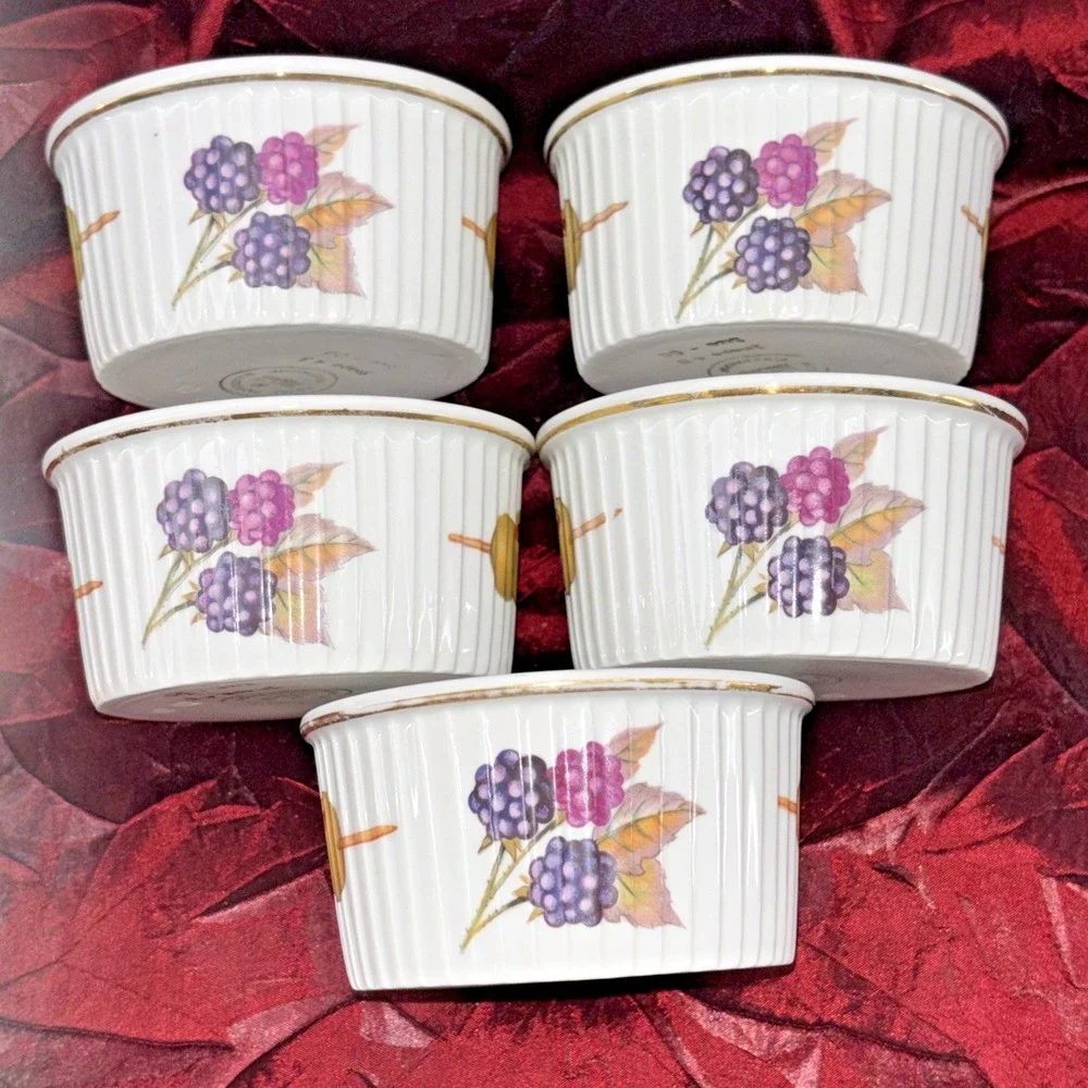 Royal Worcester Evesham Gold Ramekins (5) England Porcelain Berries Olives EUC